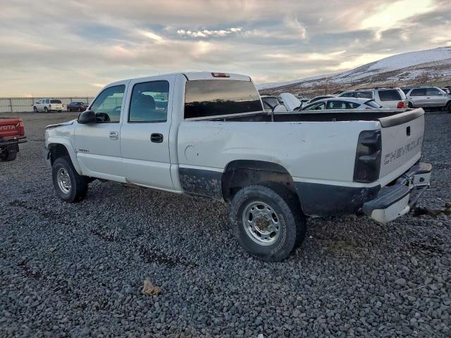 Chevrolet Silverado K2500 Heavy Duty Image 11