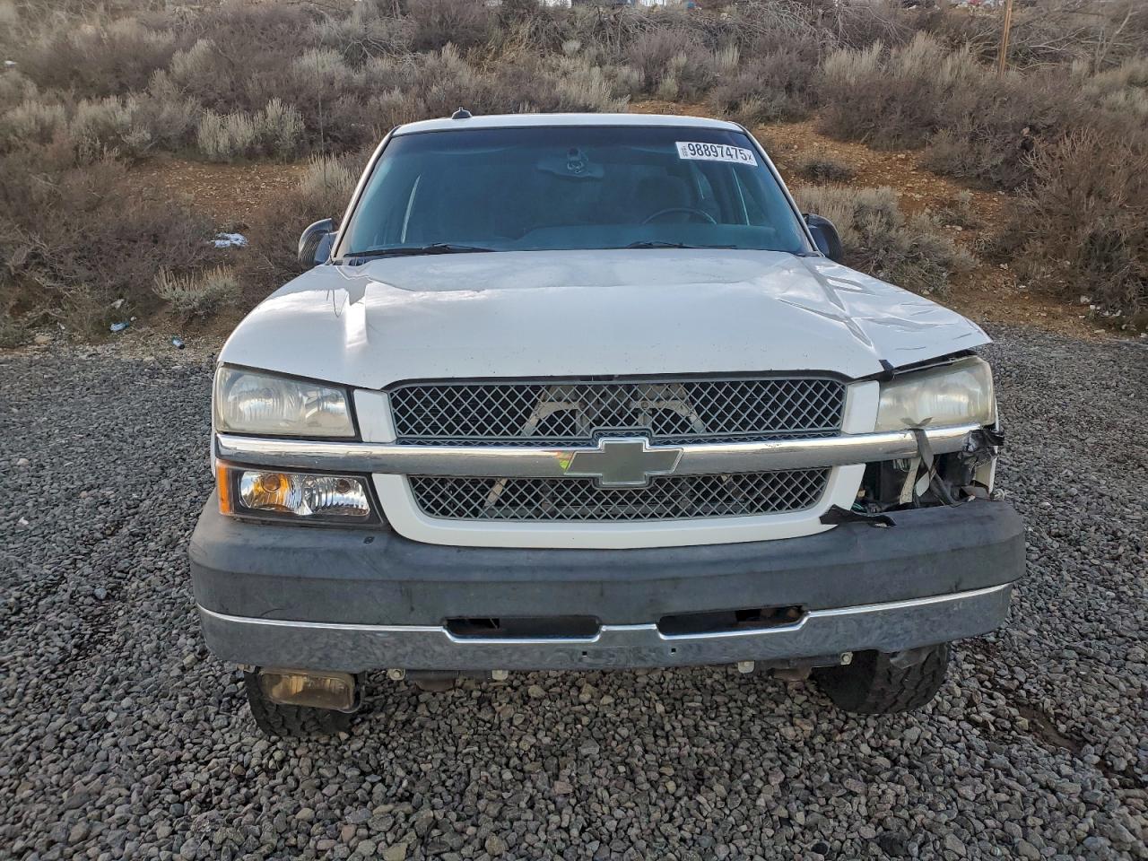 Chevrolet Silverado K2500 Heavy Duty Image 3