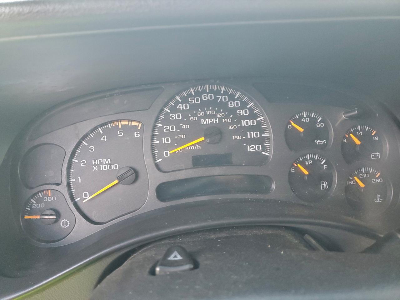 Chevrolet Silverado K2500 Heavy Duty Image 4