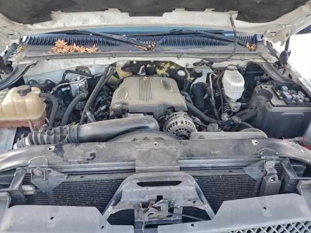 Chevrolet Silverado K2500 Heavy Duty Image 12