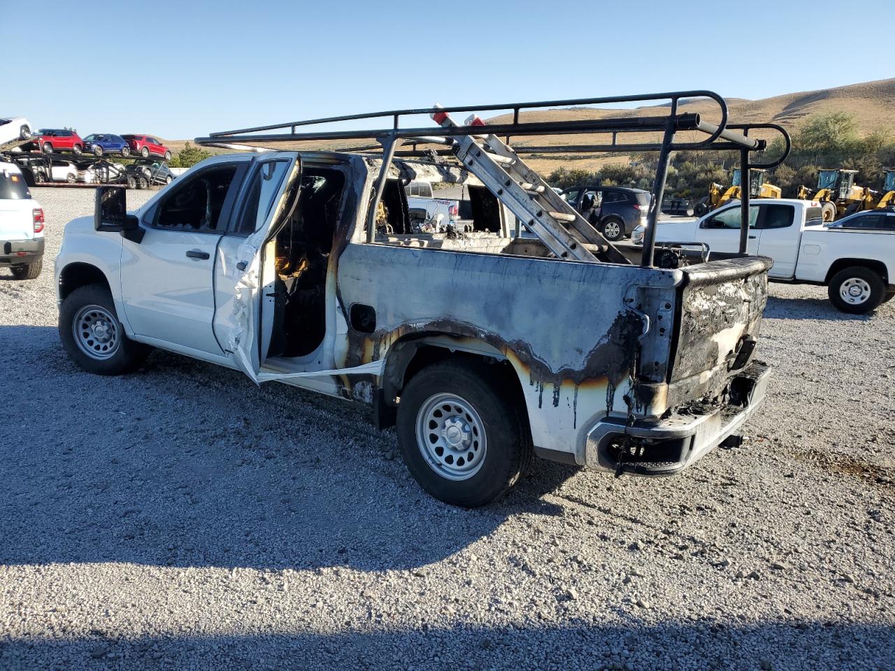 Chevrolet Silverado K1500 Image 2