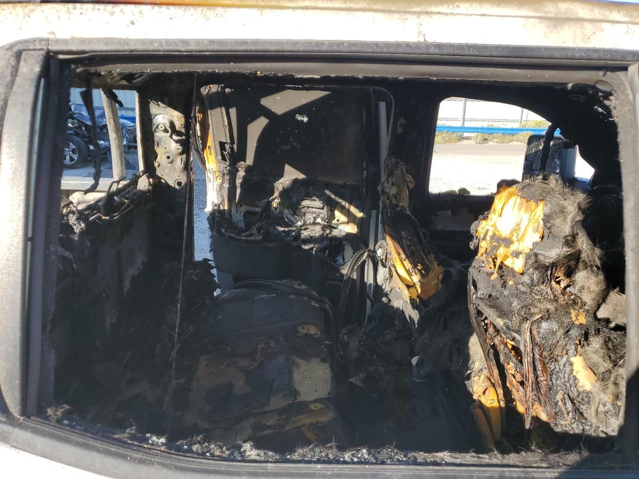 Chevrolet Silverado K1500 Image 11