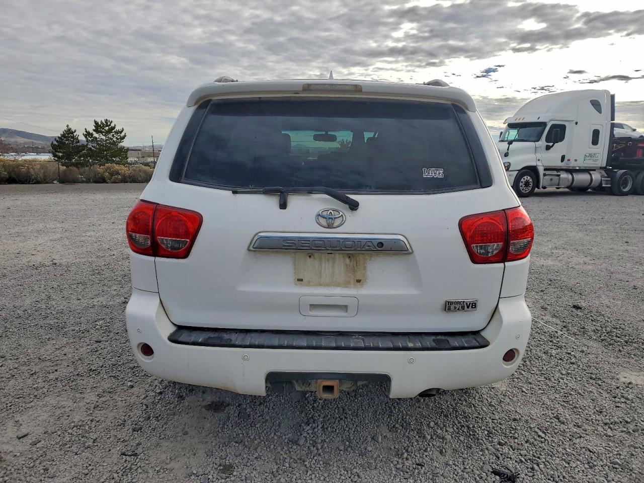 Toyota Sequoia Limited Image 6