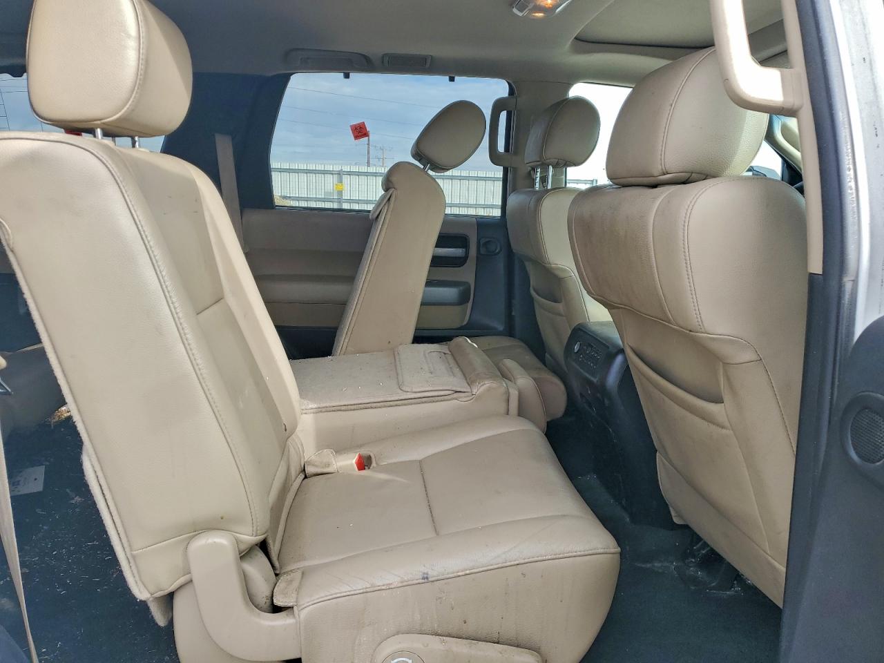 Toyota Sequoia Limited Image 12