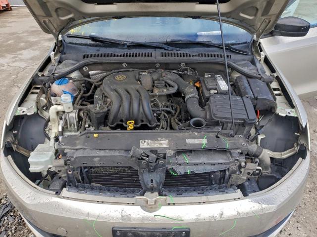 Volkswagen Jetta Base Image 3