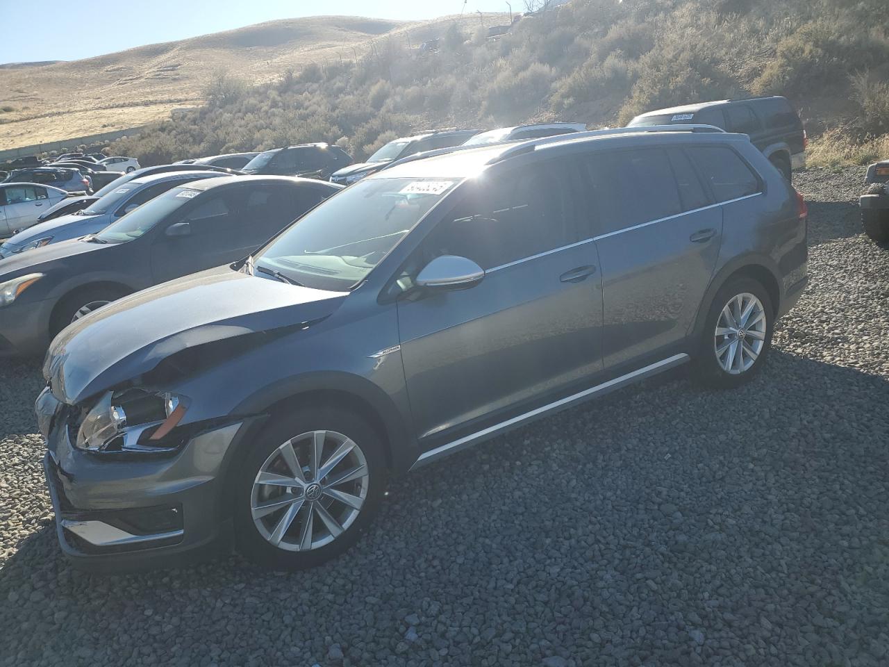 Volkswagen Golf S Image 1