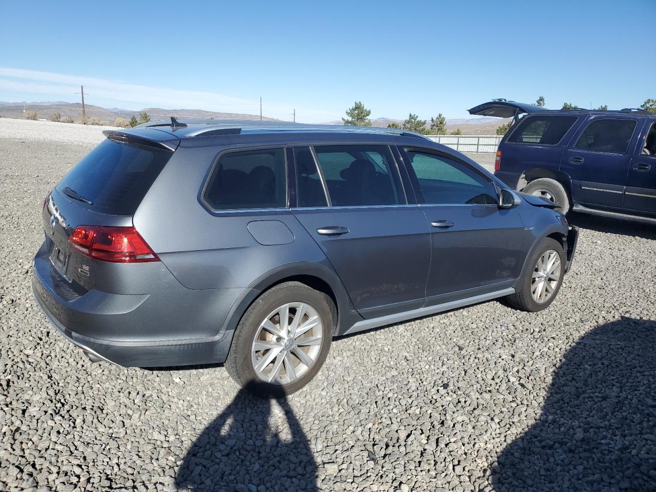 Volkswagen Golf S Image 3