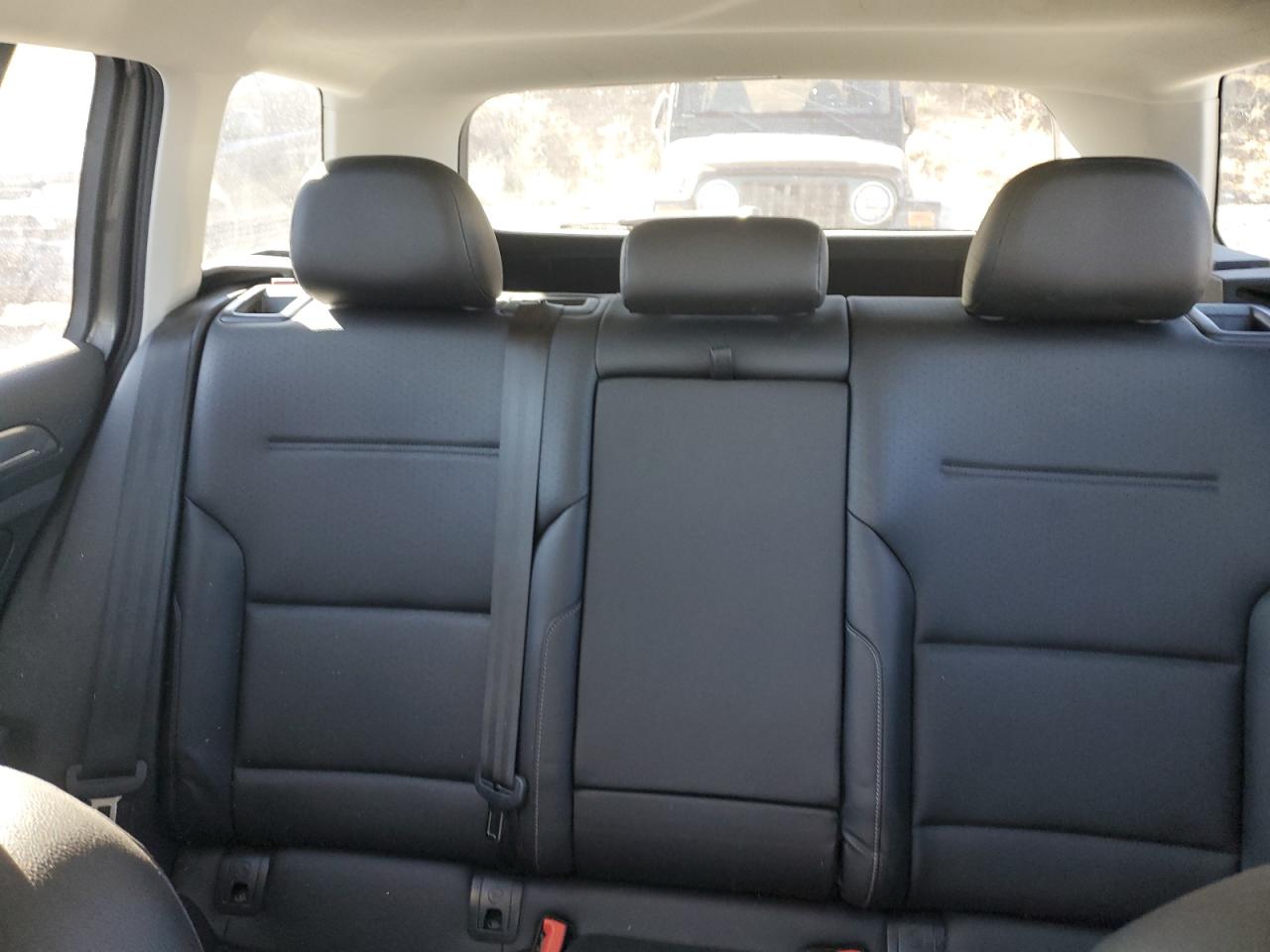 Volkswagen Golf S Image 9