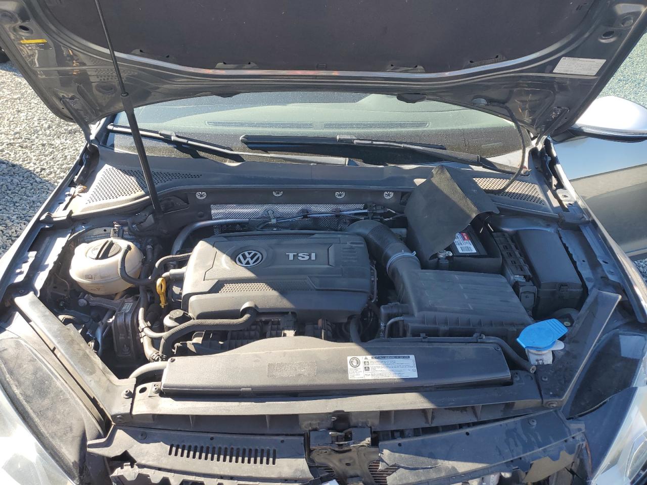 Volkswagen Golf S Image 8