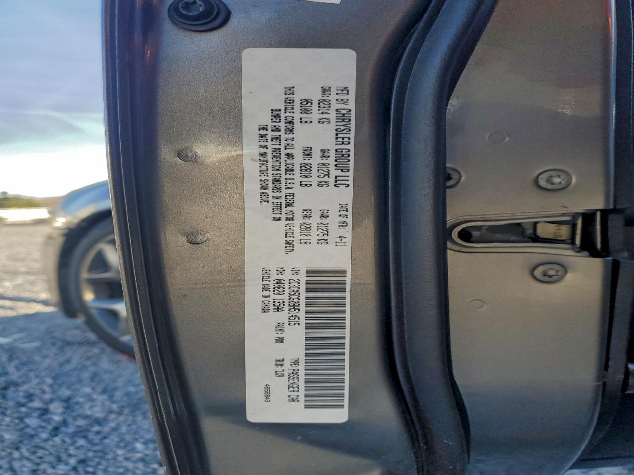 Chrysler 300 Limited Image 2