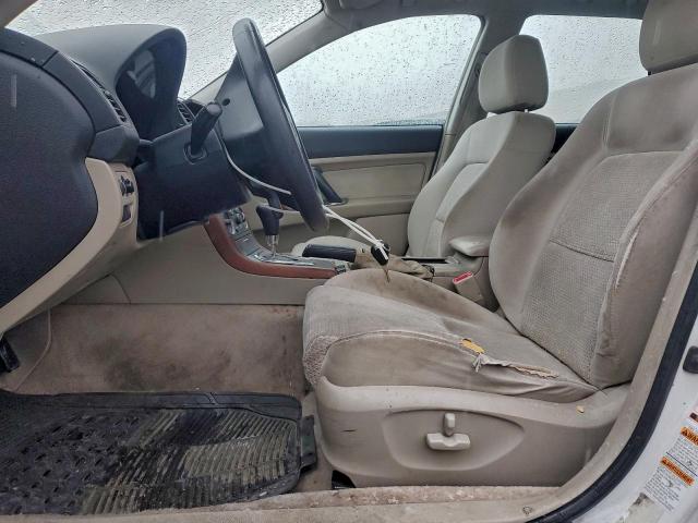 Subaru Legacy Outback 2.5i Image 12