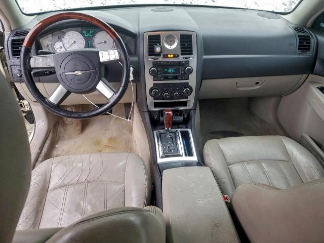 Chrysler 300 Image 12