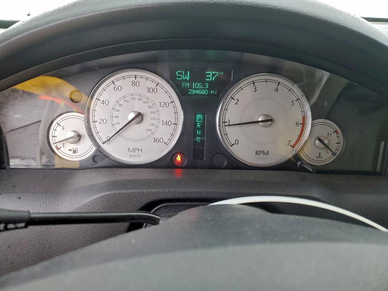 Chrysler 300 Image 2