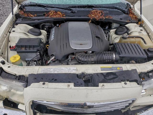 Chrysler 300 Image 10