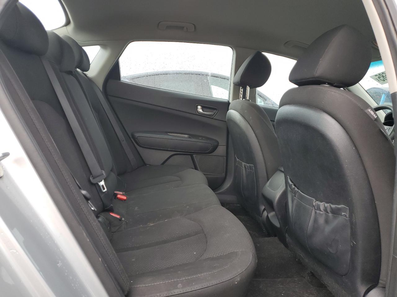 Kia Optima Lx Image 4