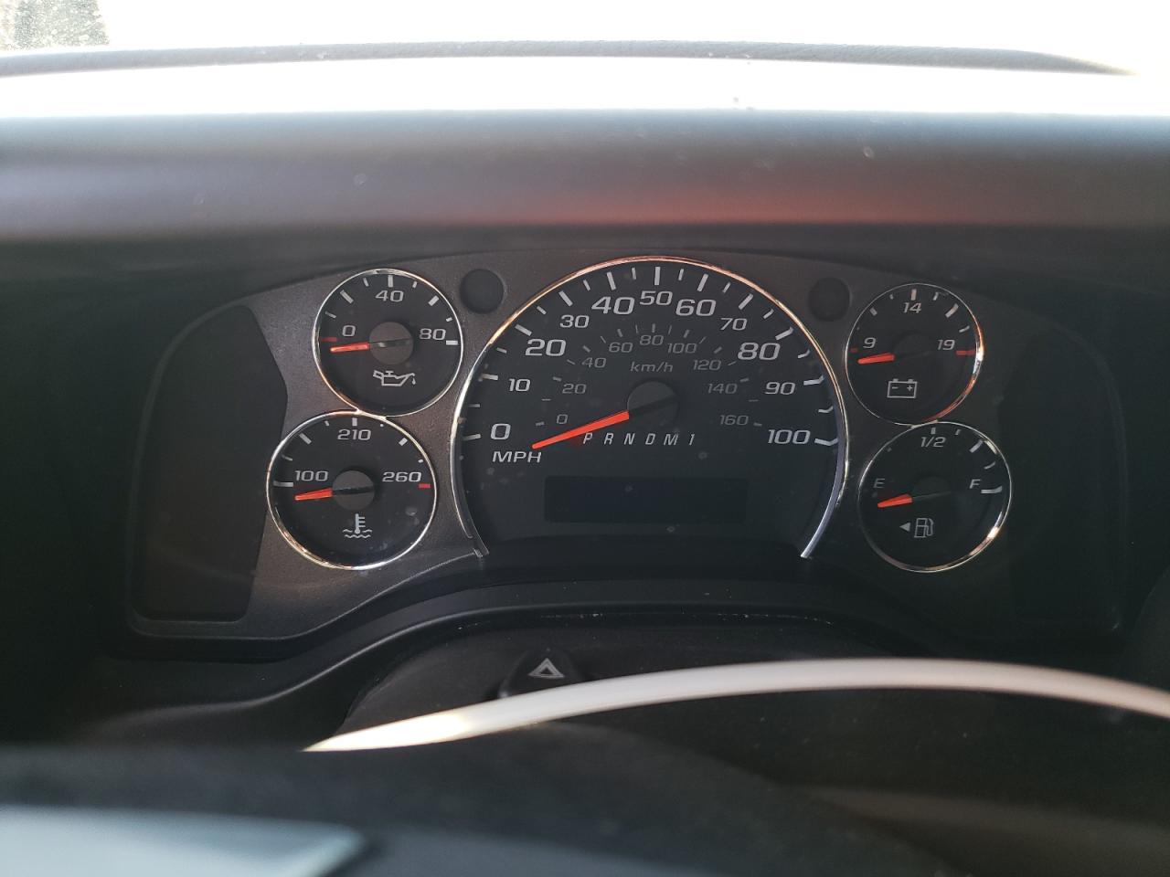 Chevrolet Express Image 9