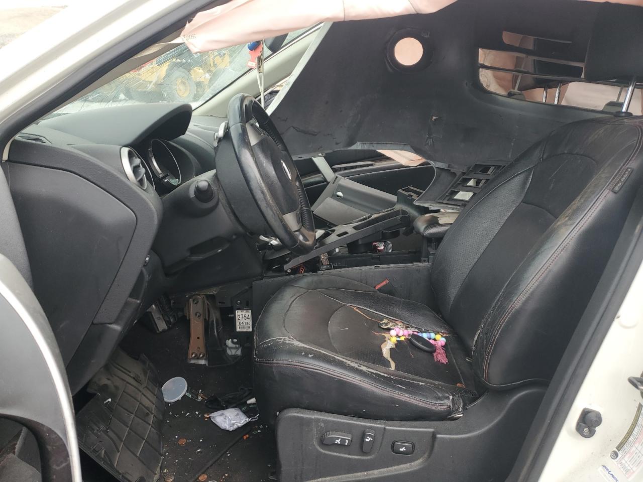 Nissan Rogue S Image 4