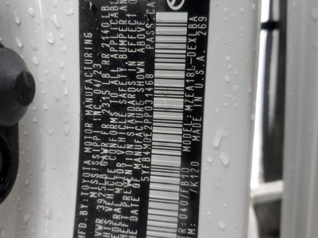 Toyota Corolla Le Image 4