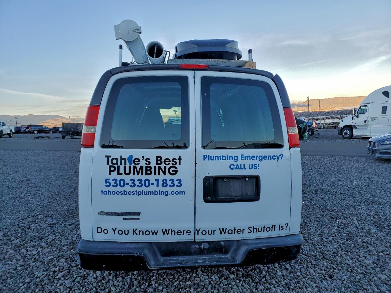 Chevrolet Express Image 7