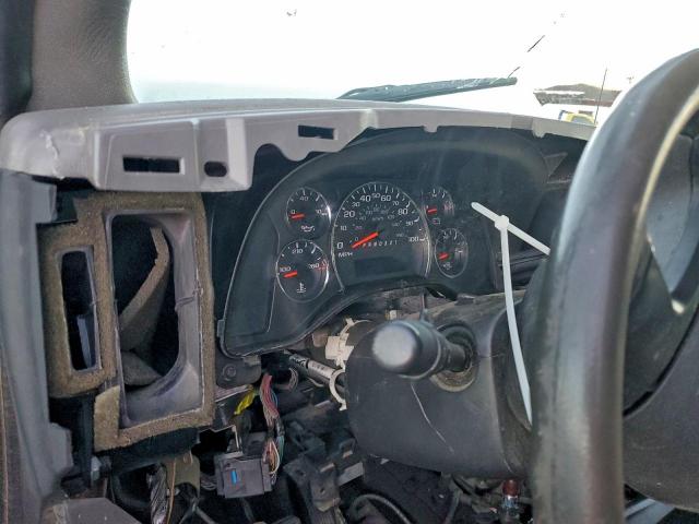 Chevrolet Express Image 10