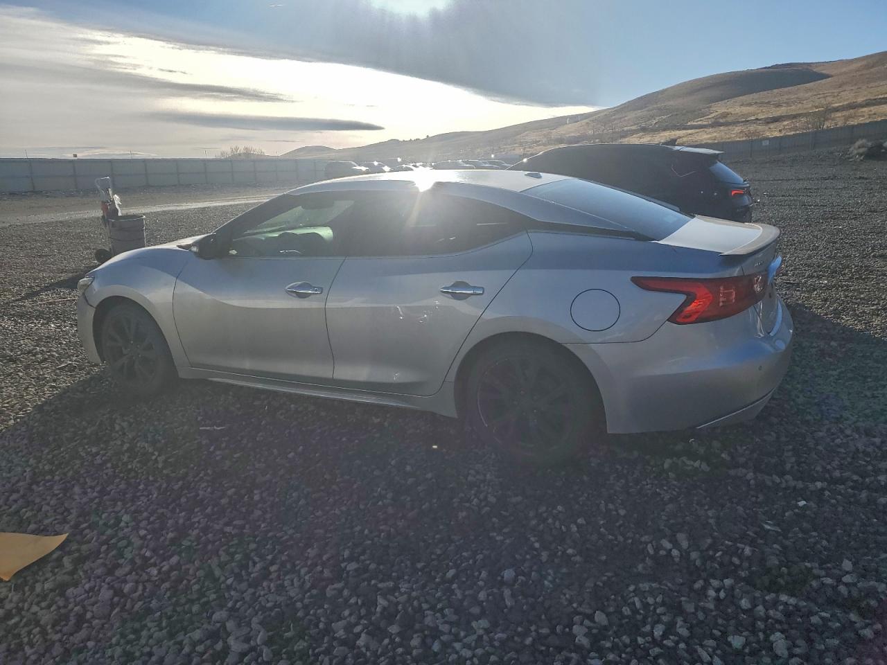 Nissan Maxima 3.5s Image 6