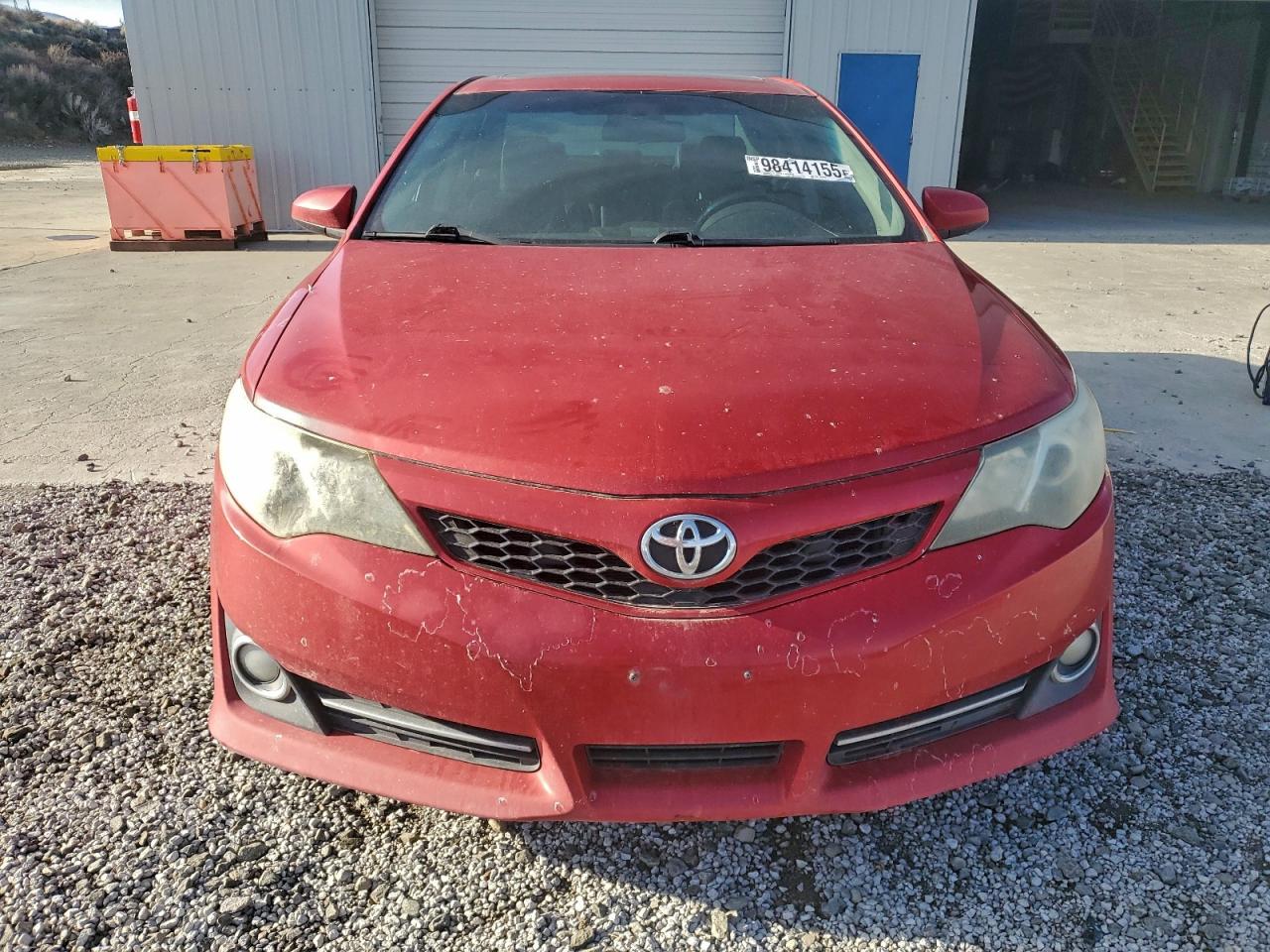 Toyota Camry L Image 10