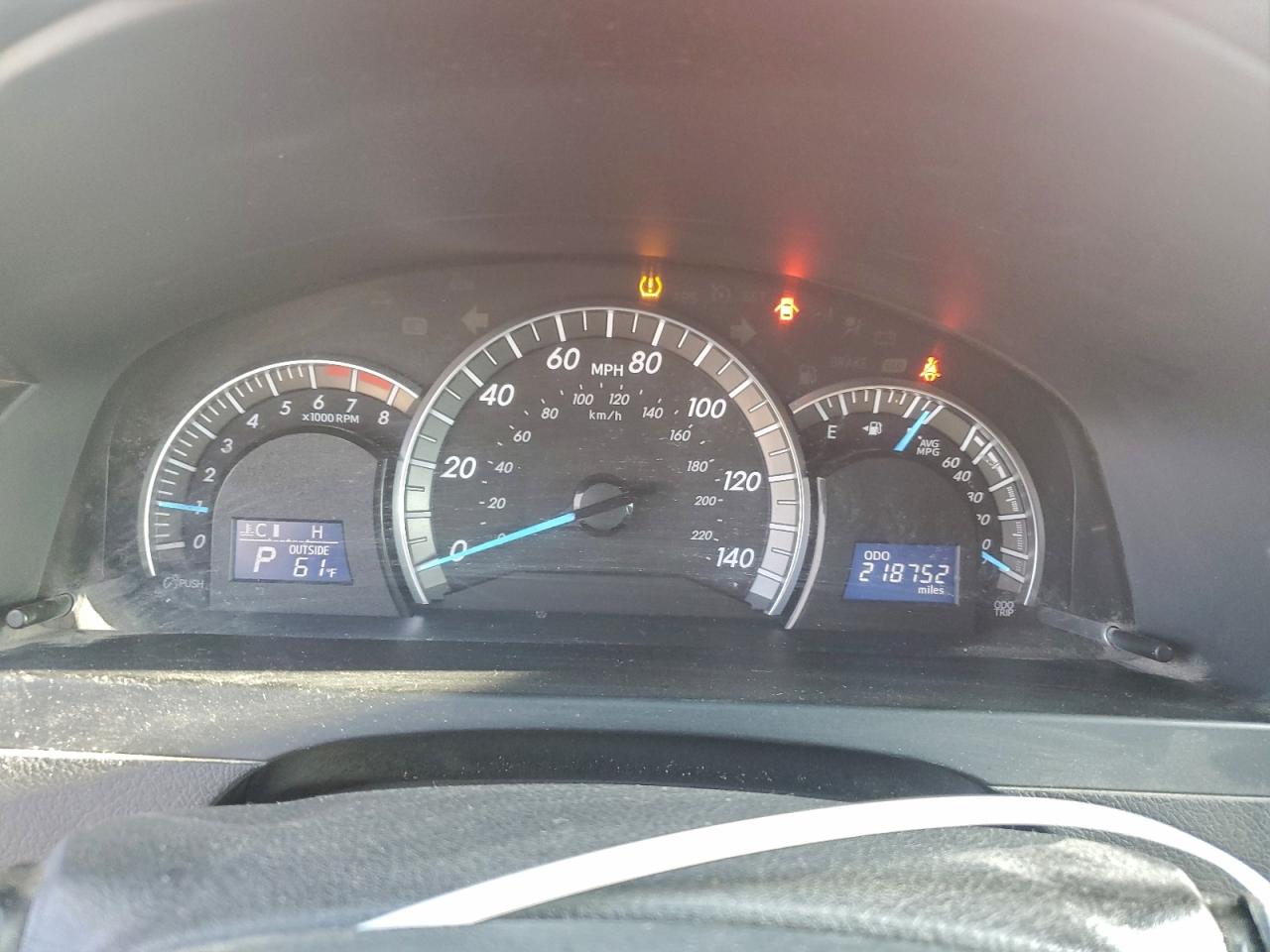 Toyota Camry L Image 12