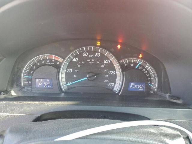 Toyota Camry L Image 12