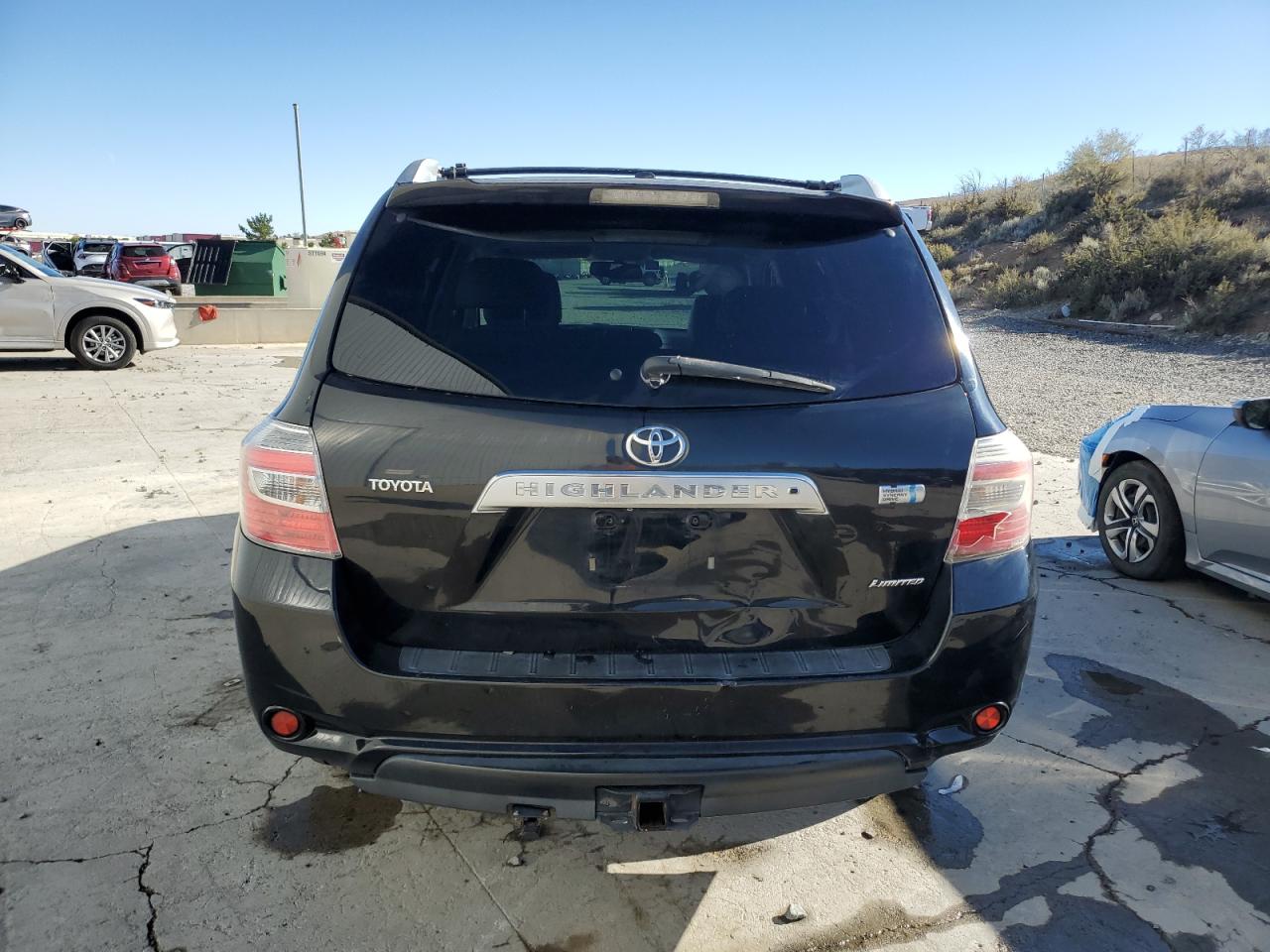 Toyota Highlander Hybrid Limited Image 3