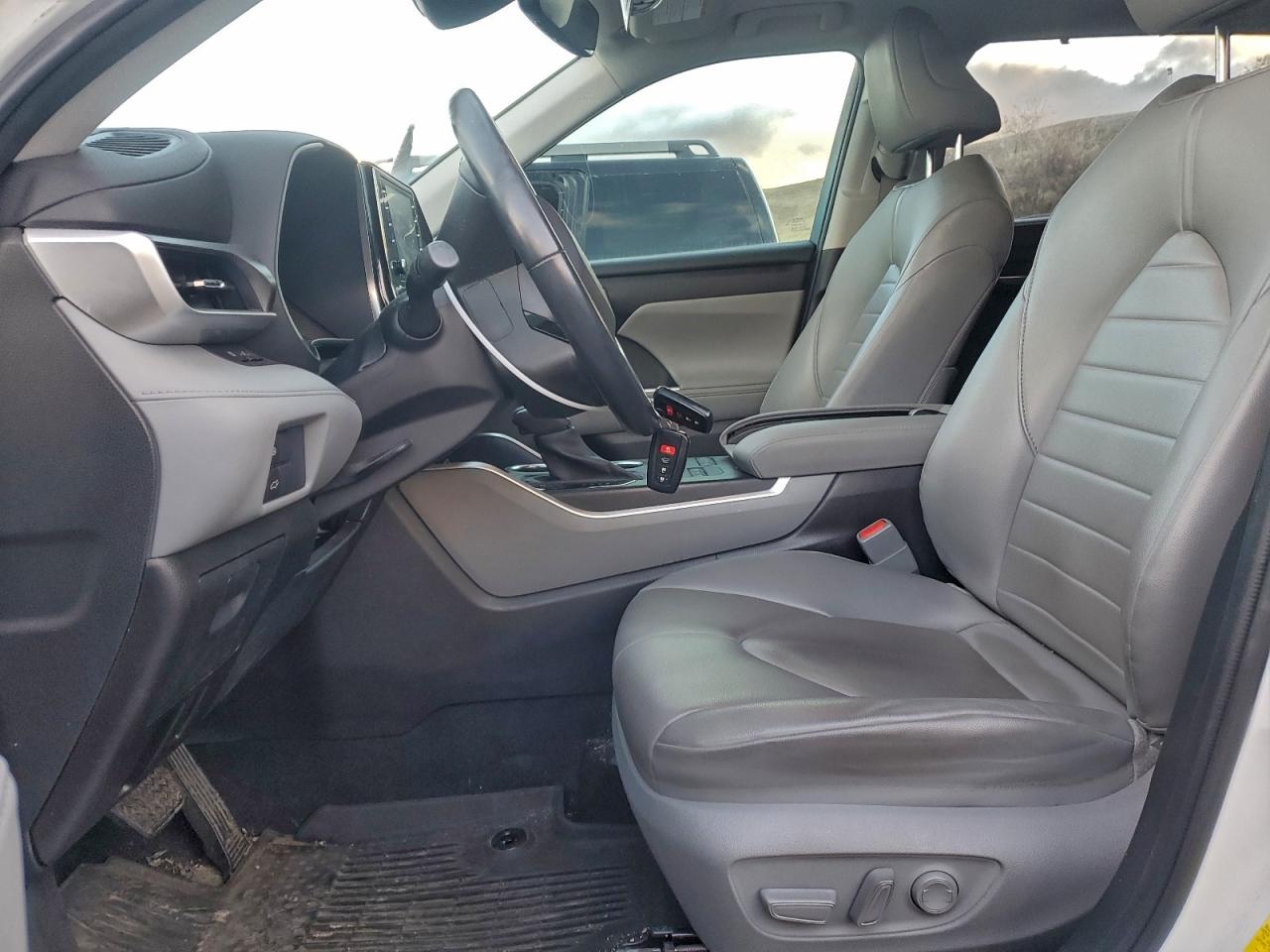 Toyota Highlander Xle Image 10