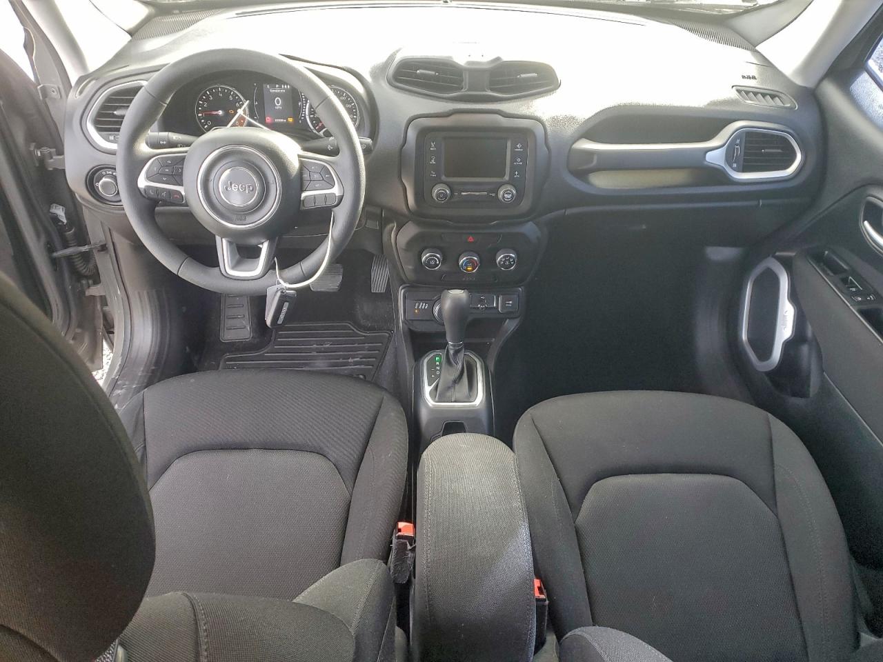 Jeep Renegade Sport Image 6