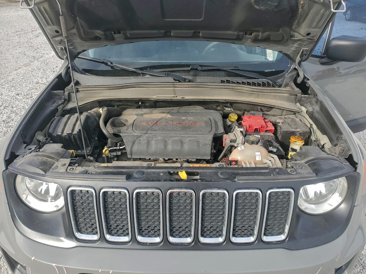 Jeep Renegade Sport Image 12