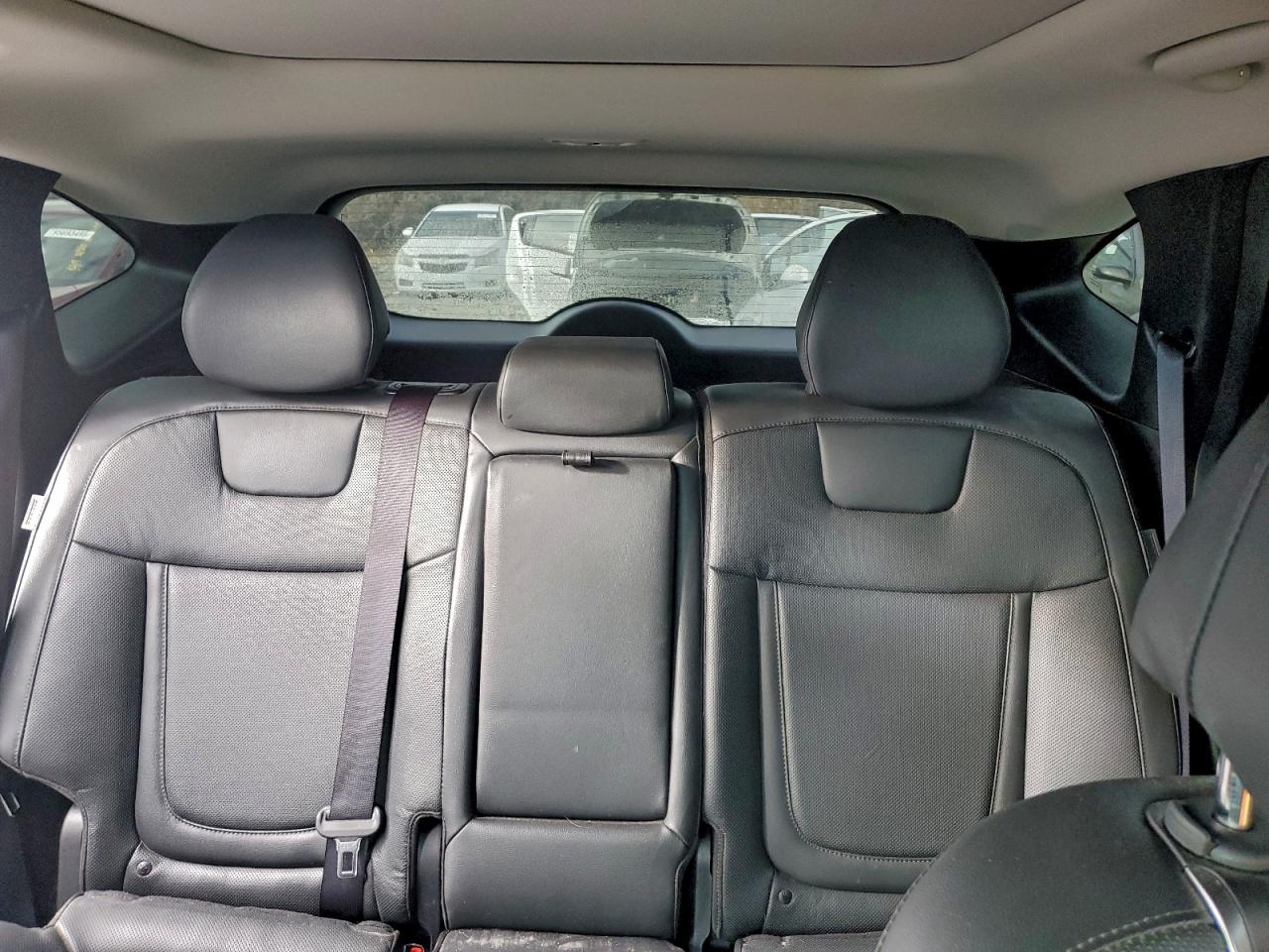 Hyundai TUCSON Limited Image 9