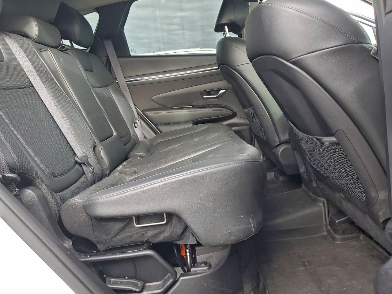 Hyundai TUCSON Limited Image 13