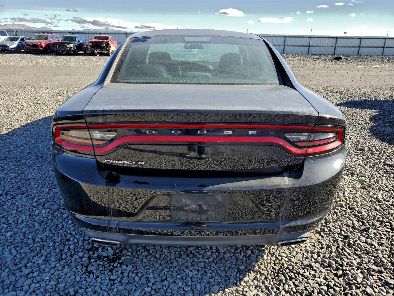 Dodge Charger Se Image 7