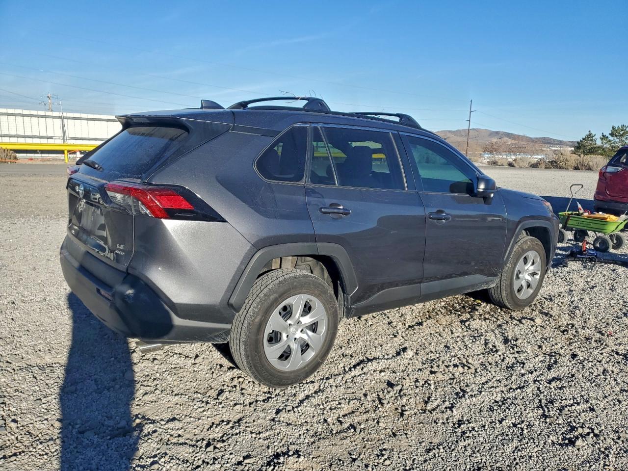 Toyota RAV4 Le Image 5