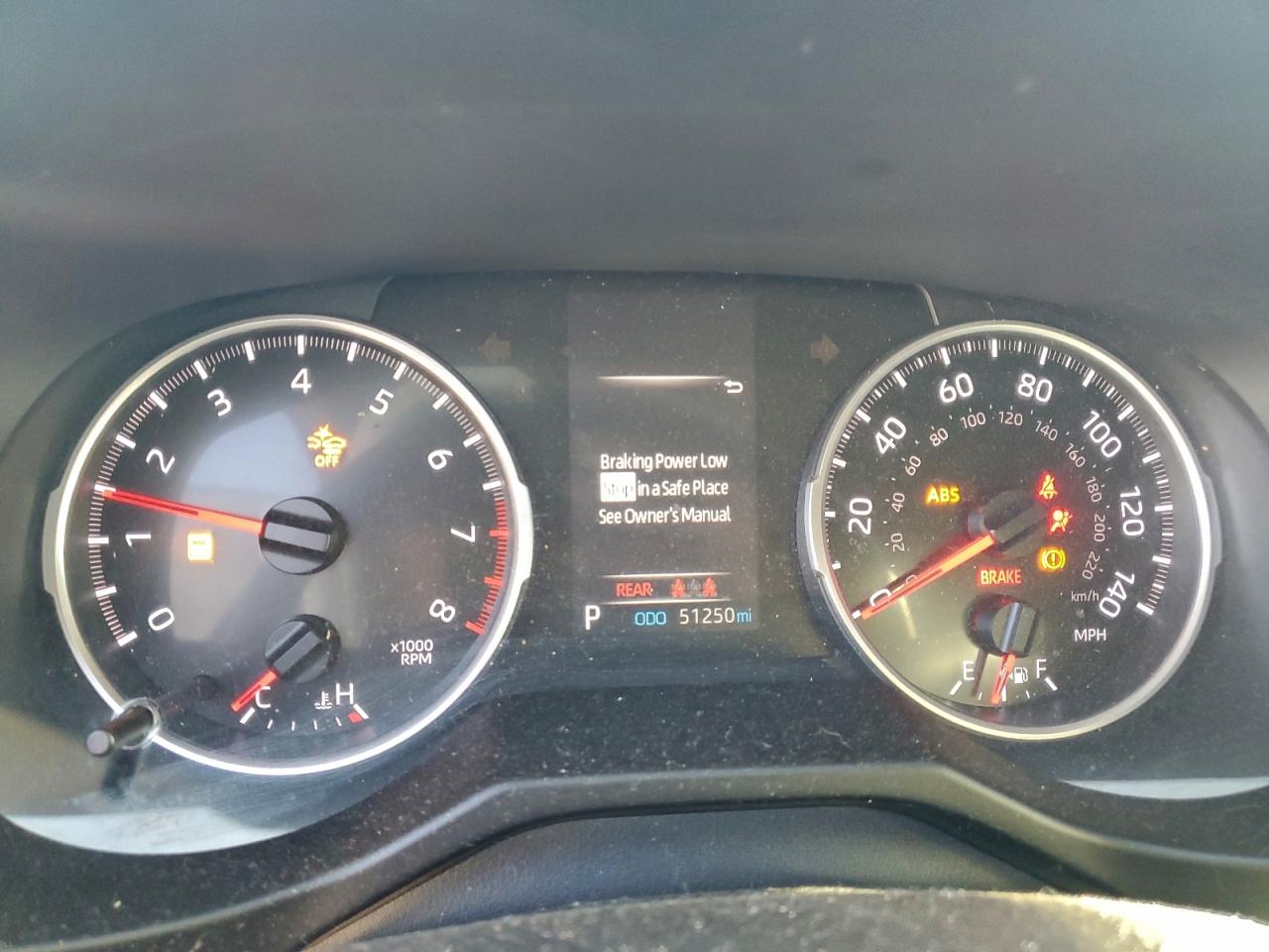 Toyota RAV4 Le Image 3