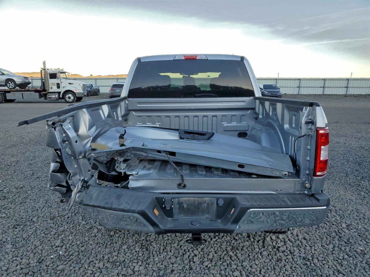 Ford F-150 Supercrew Image 8