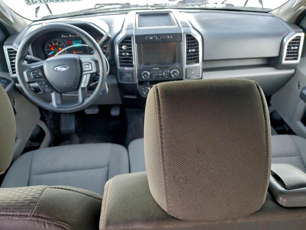 Ford F-150 Supercrew Image 9