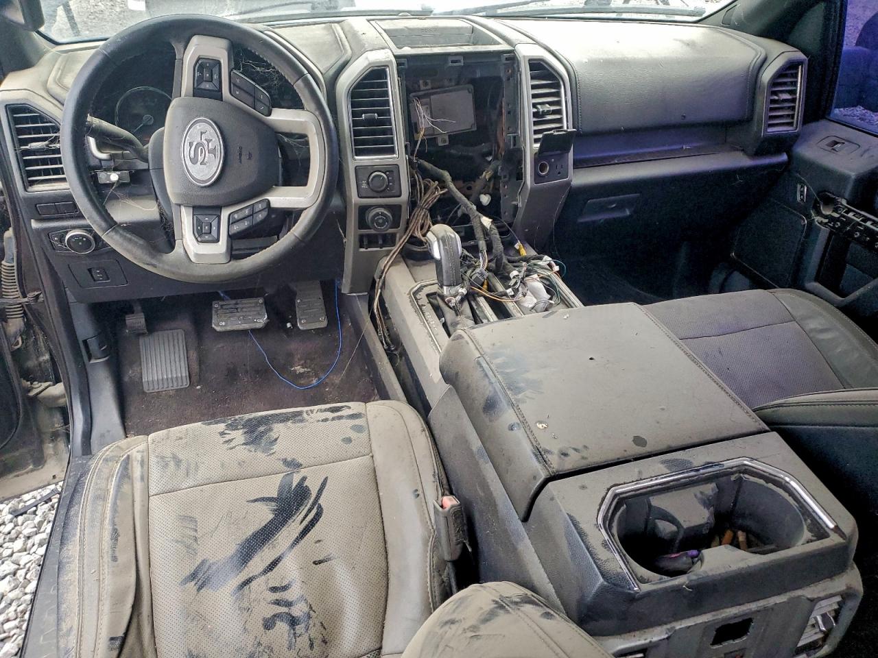 Ford F-150 Supercrew Image 11