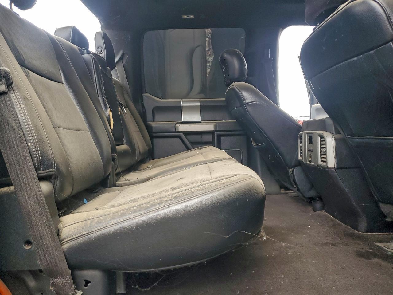 Ford F-150 Supercrew Image 7