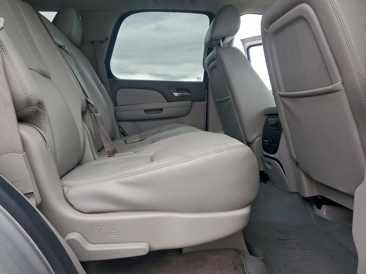 Chevrolet Tahoe K1500 Lt Image 4