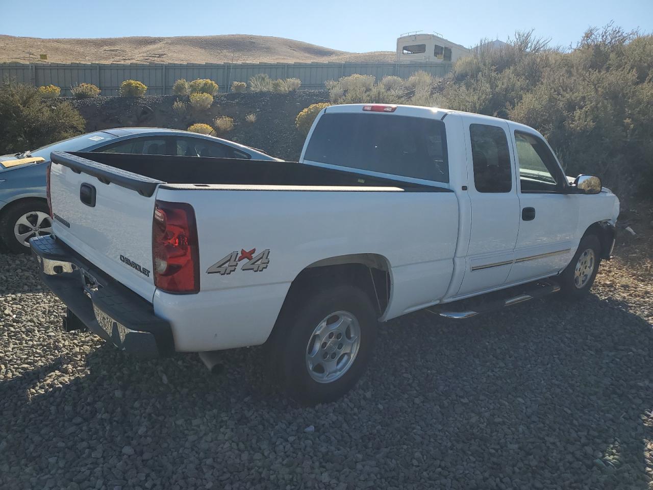 Chevrolet Silverado K1500 Image 2