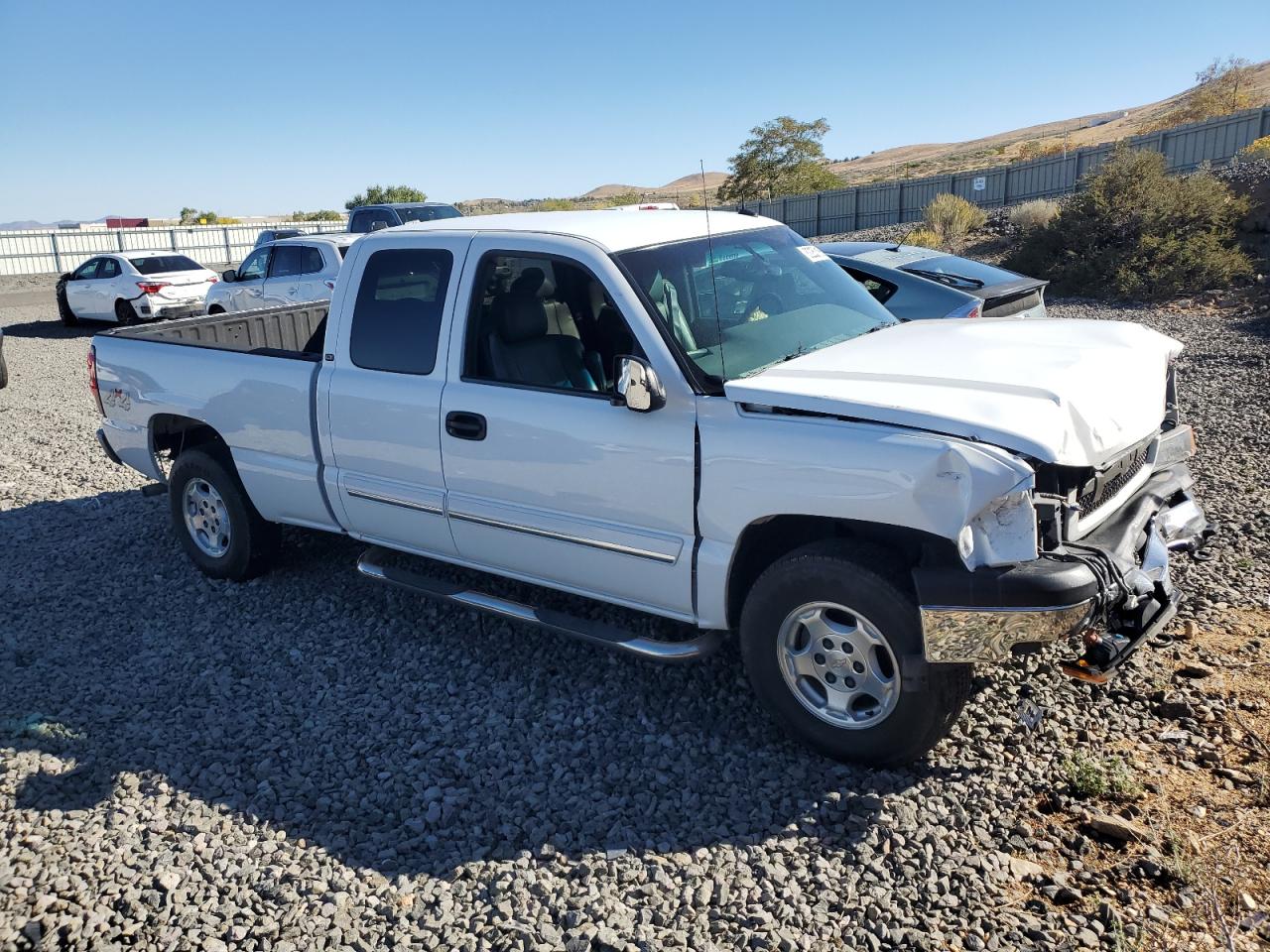 Chevrolet Silverado K1500 Image 3
