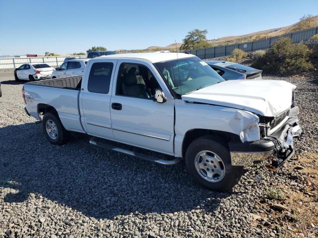 Chevrolet Silverado K1500 Image 3