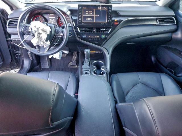 Toyota Camry Xse Image 7