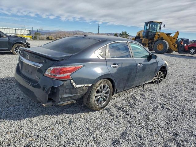 Nissan Altima 2.5 Image 4