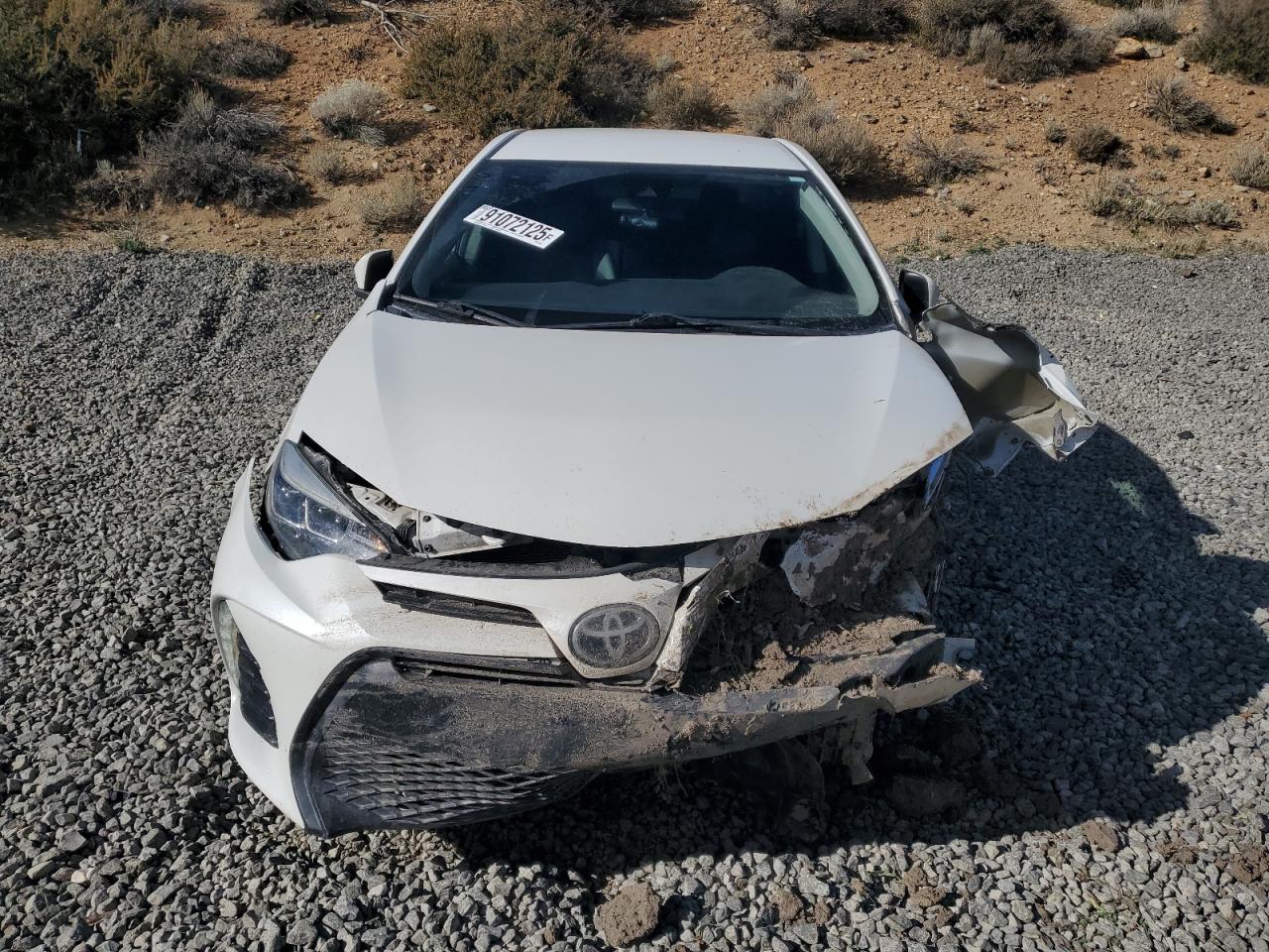 Toyota Corolla L Image 2