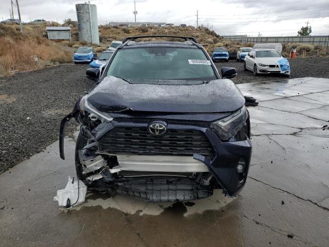 Toyota RAV4 Xle Premium Image 4