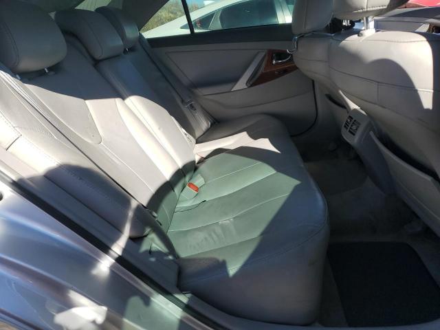 Toyota Camry Se Image 2